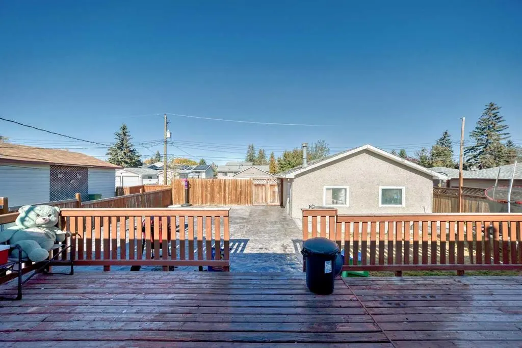 5414 Valentine Crescent SE
