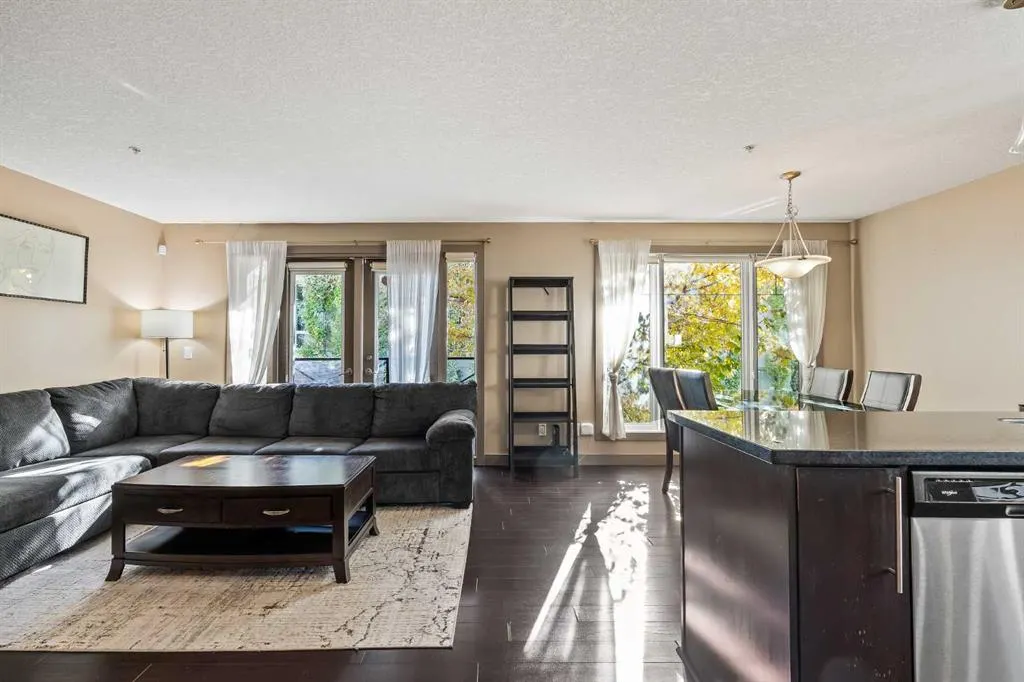 1805 26 Avenue SW, #201