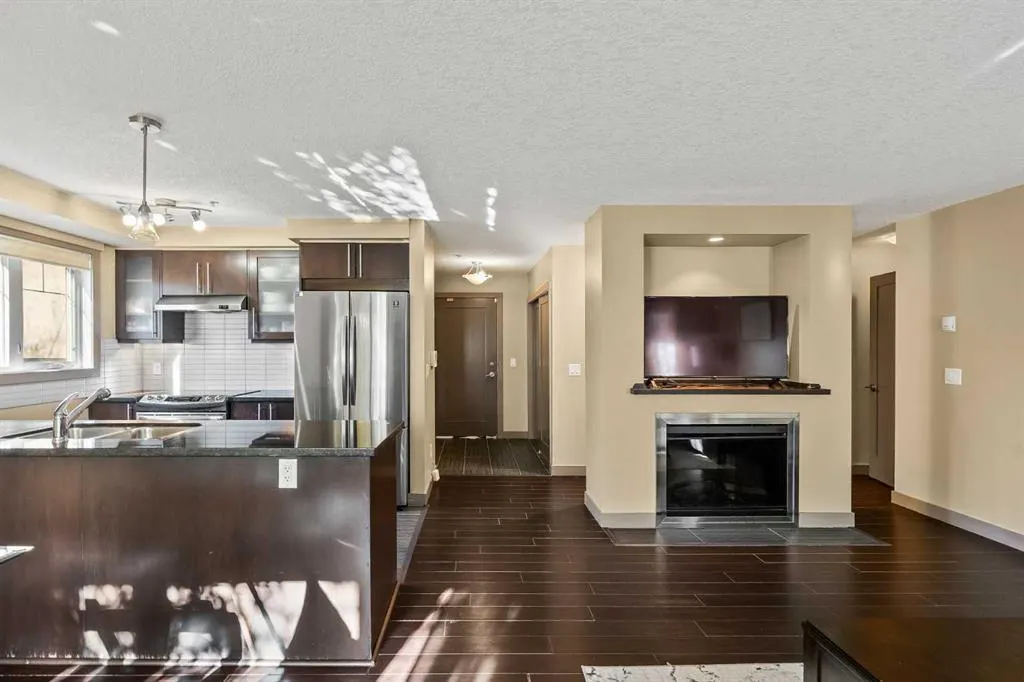 1805 26 Avenue SW, #201