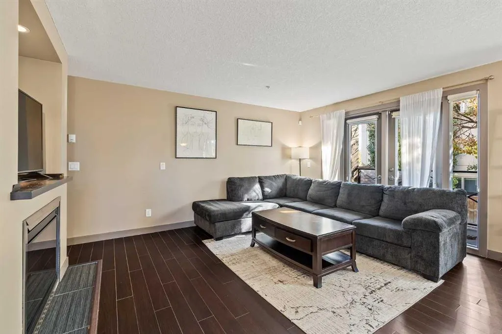 1805 26 Avenue SW, #201
