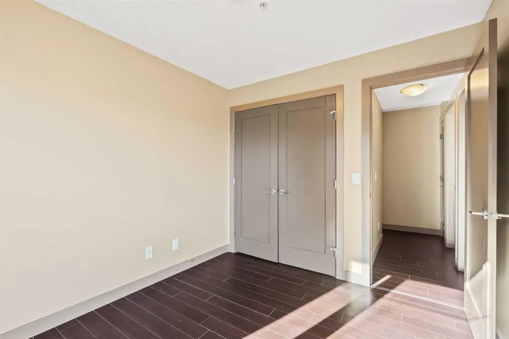1805 26 Avenue SW, #201