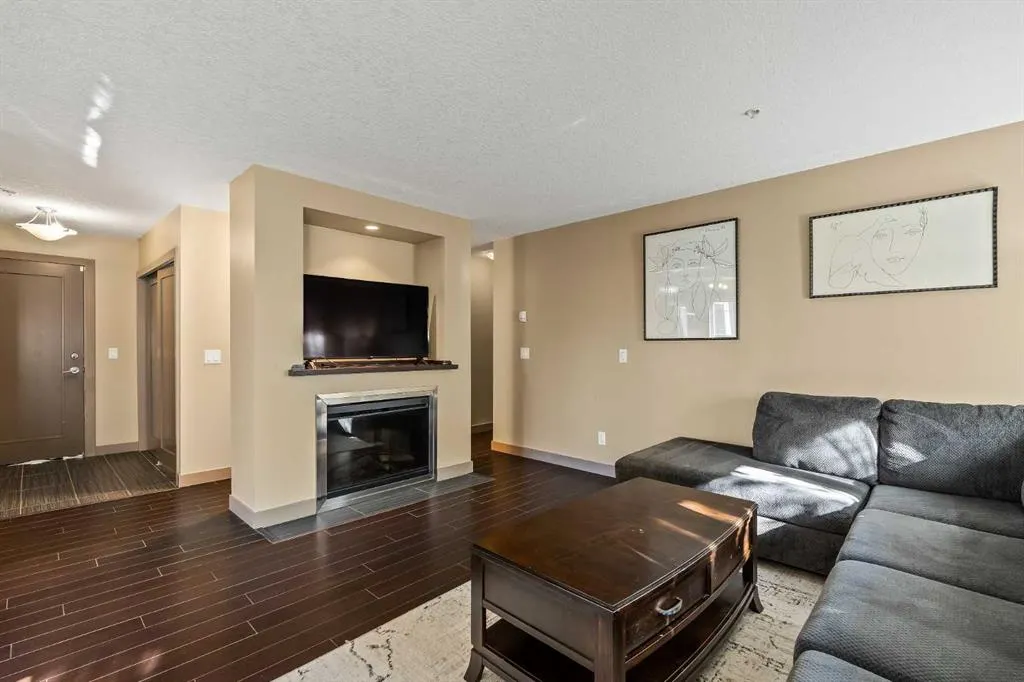 1805 26 Avenue SW, #201