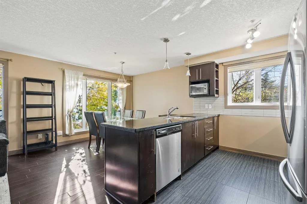 1805 26 Avenue SW, #201