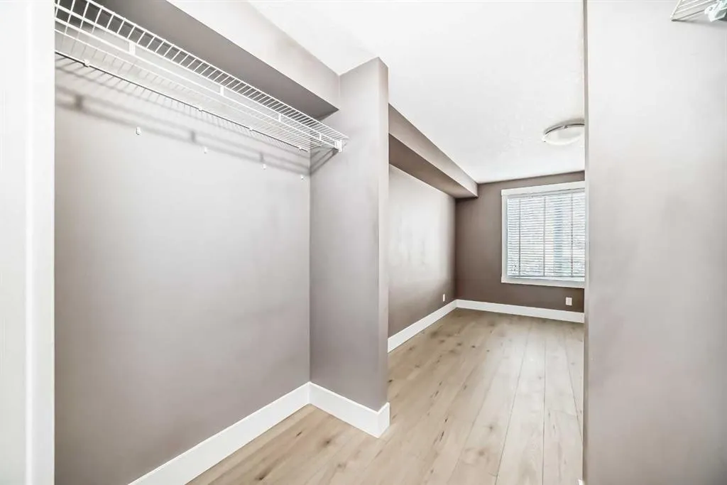 500 Rocky Vista Gardens NW, #207