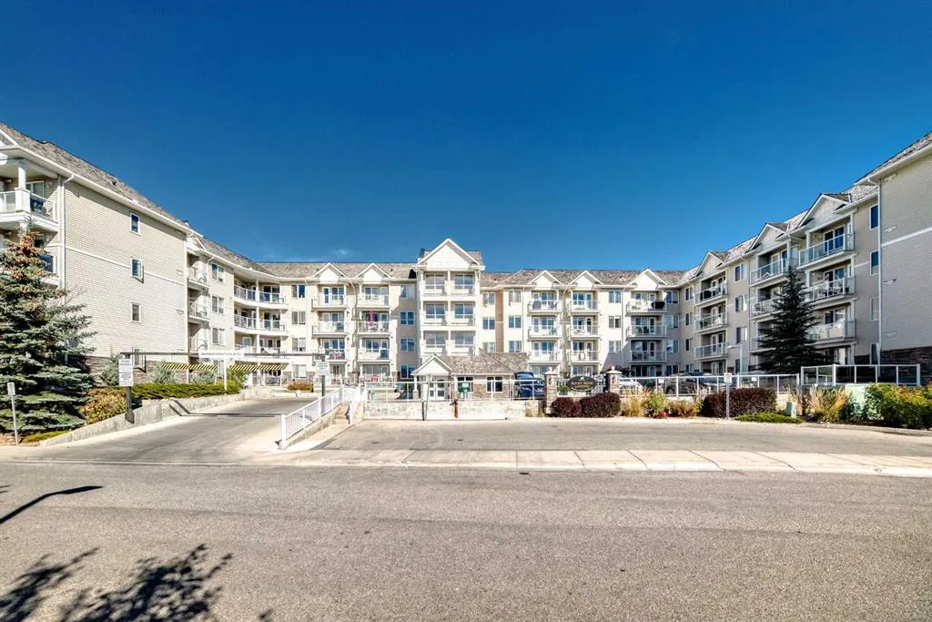 500 Rocky Vista Gardens NW, #207