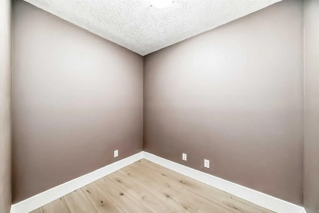 500 Rocky Vista Gardens NW, #207