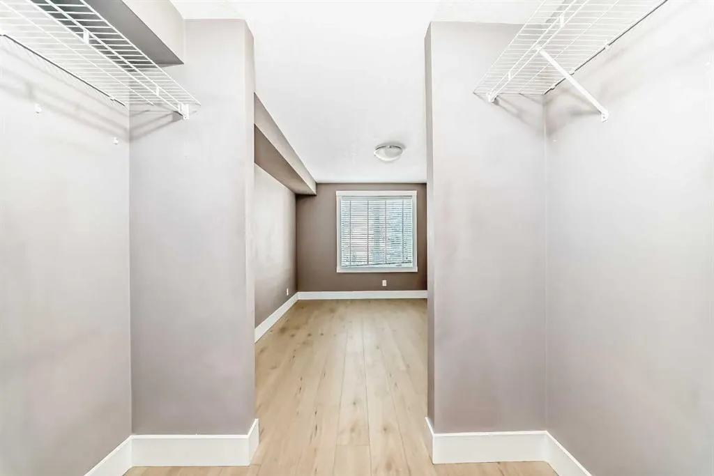 500 Rocky Vista Gardens NW, #207