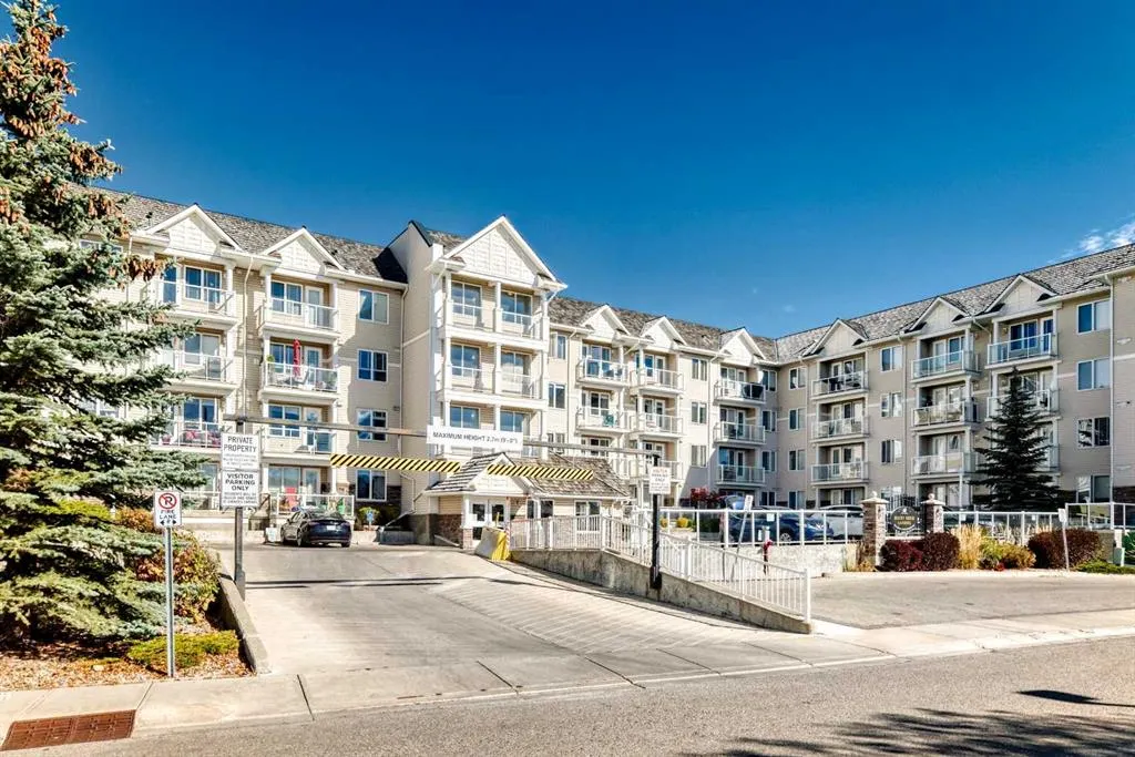 500 Rocky Vista Gardens NW, #207
