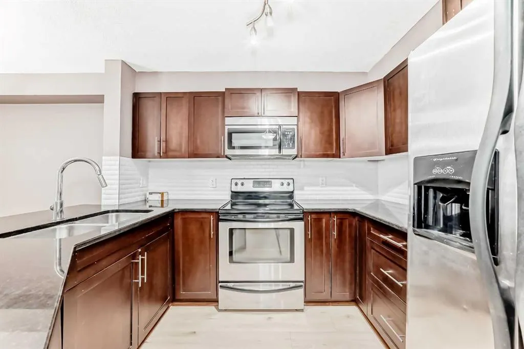 500 Rocky Vista Gardens NW, #207