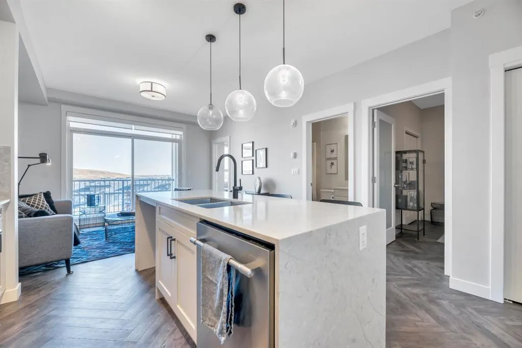 35 Walgrove Walk SE, #409