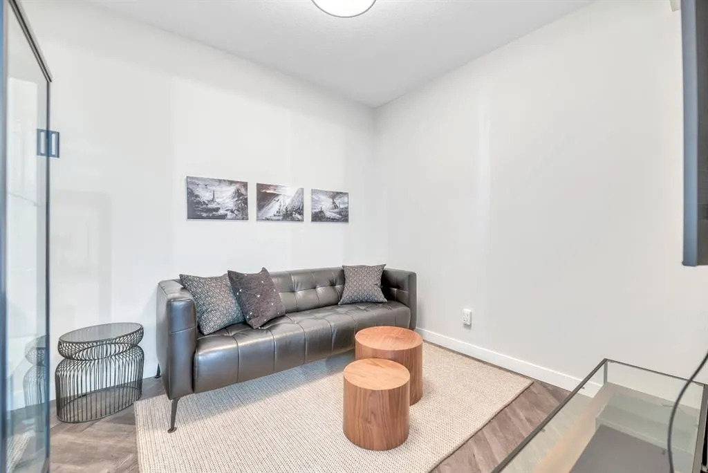 35 Walgrove Walk SE, #409