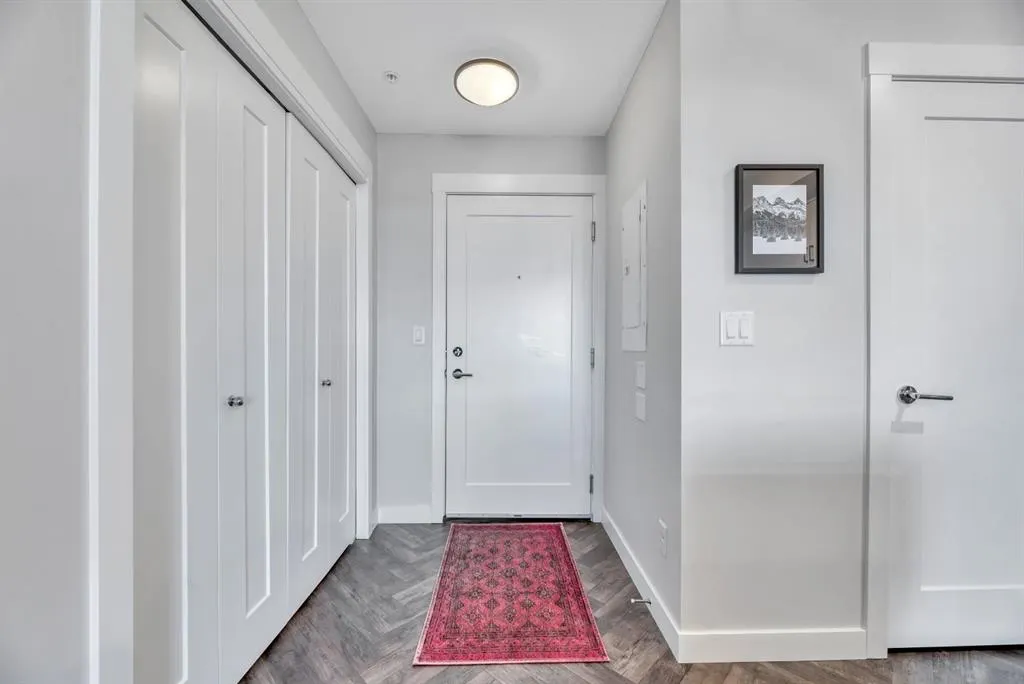 35 Walgrove Walk SE, #409