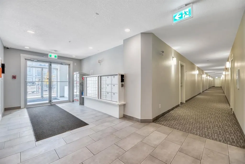 35 Walgrove Walk SE, #409