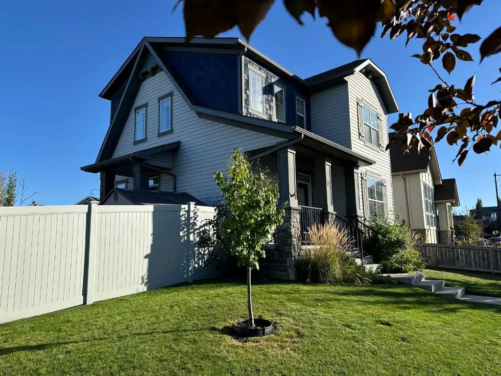 64 Elgin Meadows Manor SE