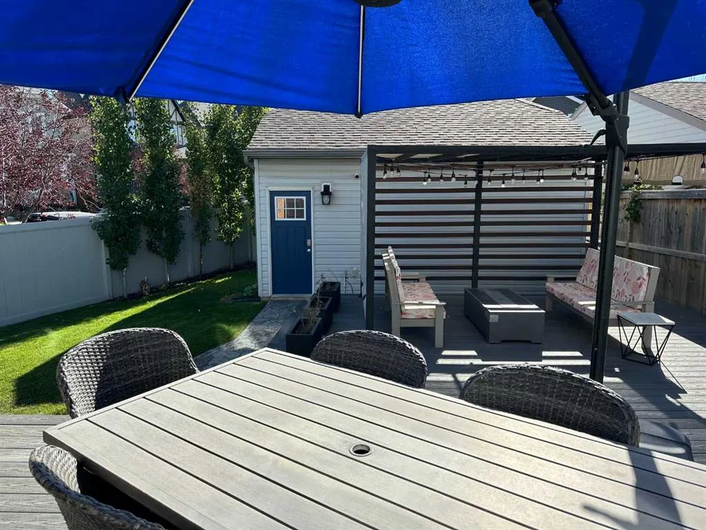 64 Elgin Meadows Manor SE