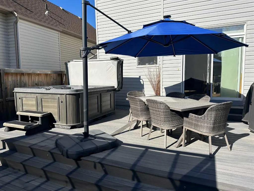 64 Elgin Meadows Manor SE
