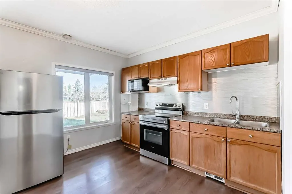 245 West Creek Springs