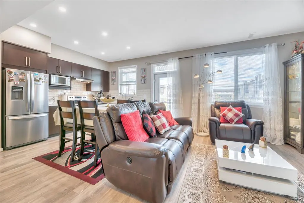 235 Redstone NE, #201
