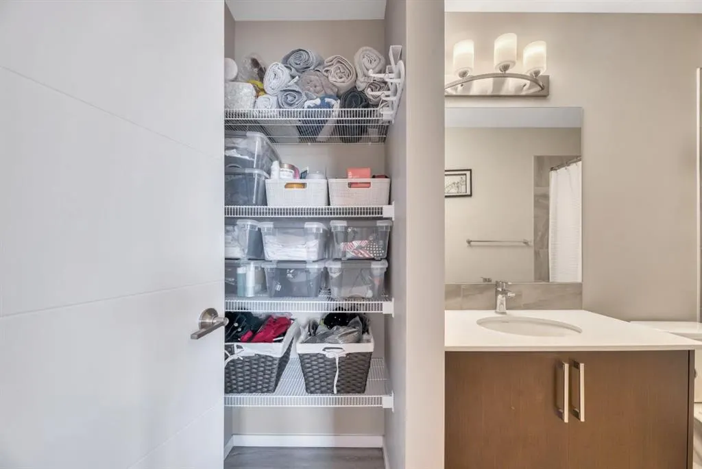 235 Redstone NE, #201