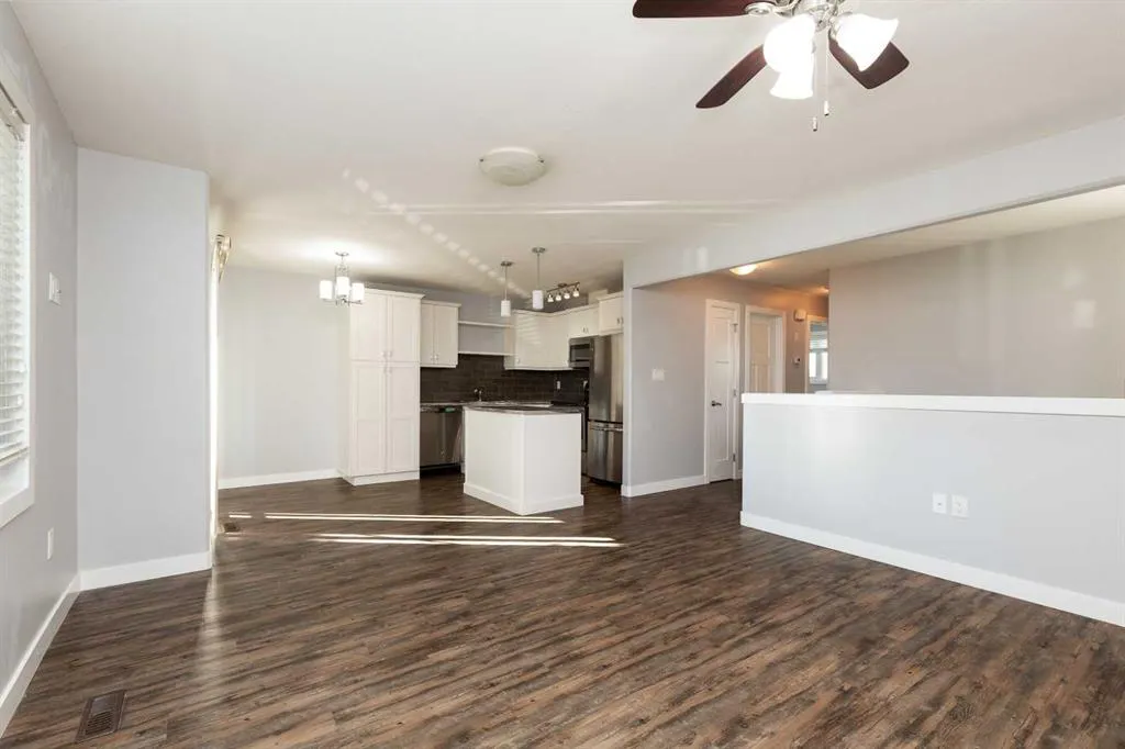 1310 20 Avenue