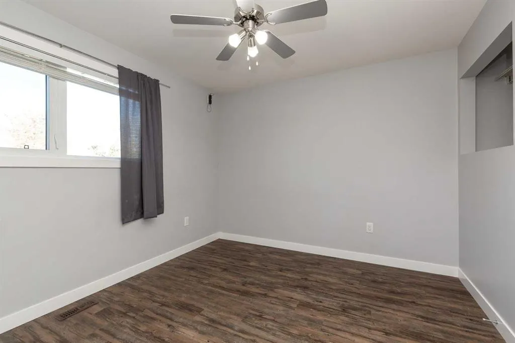 1310 20 Avenue
