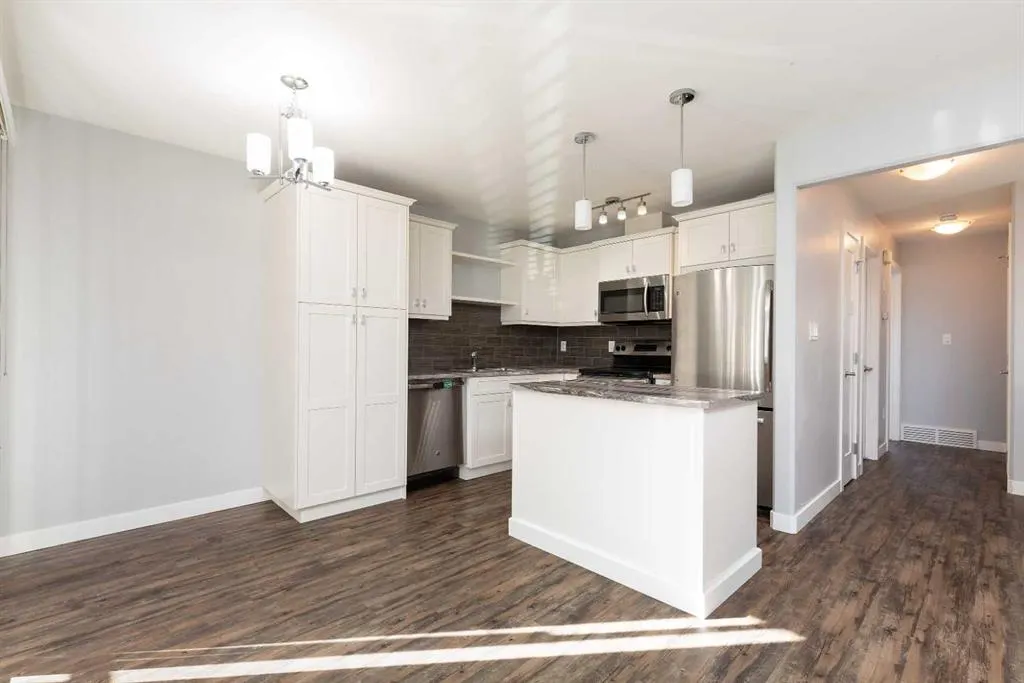 1310 20 Avenue