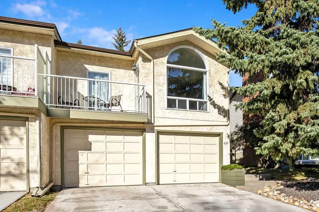 637 Strathcona Drive SW