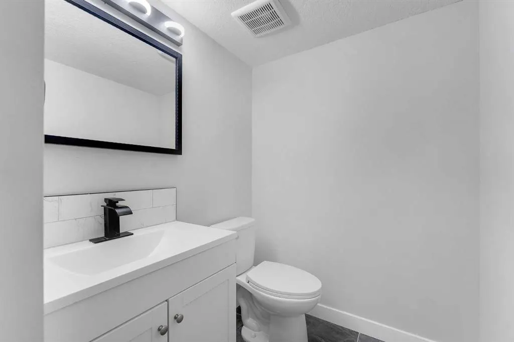 3200 60 Street NE, #15