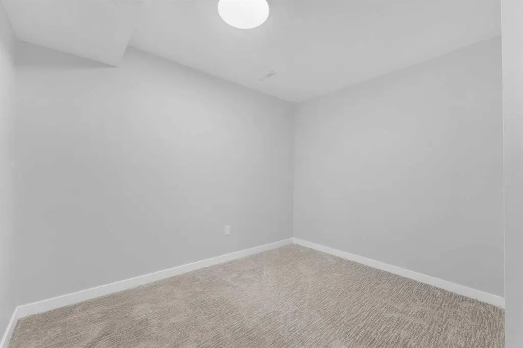 3200 60 Street NE, #15