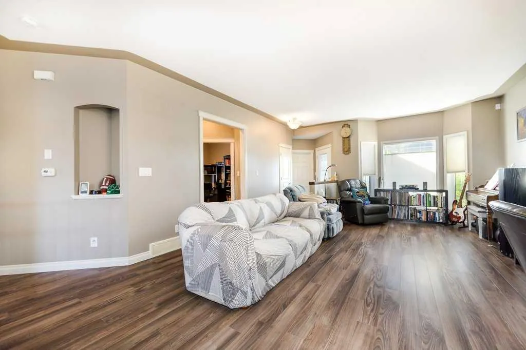 117 Chinook Street
