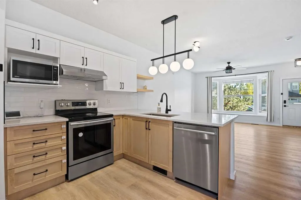 2066 Luxstone Boulevard SW, #201
