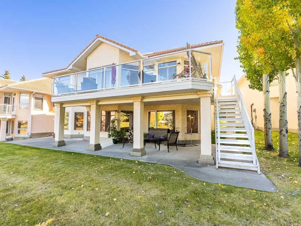 51 Hamptons Drive NW
