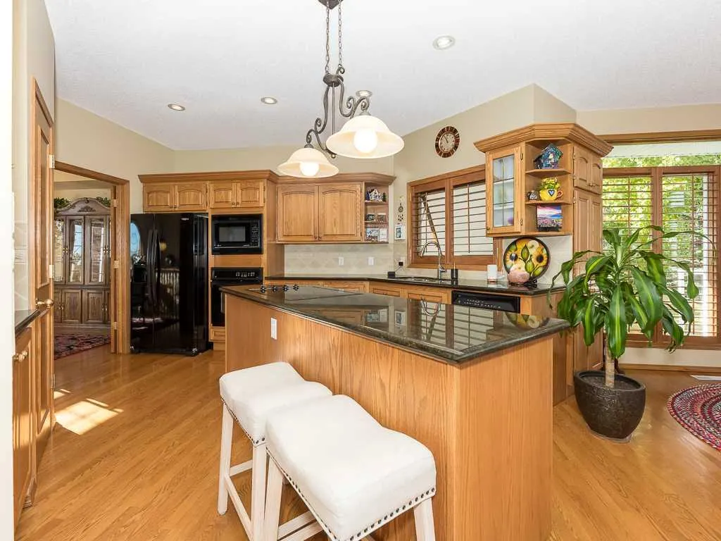51 Hamptons Drive NW