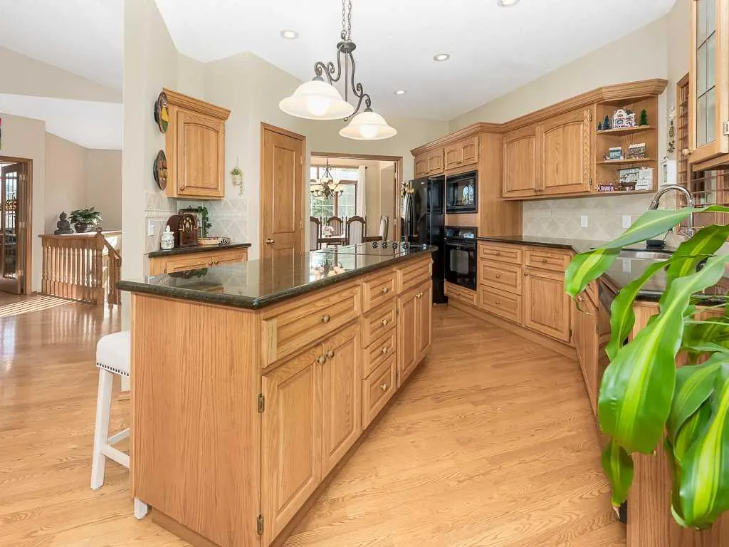 51 Hamptons Drive NW