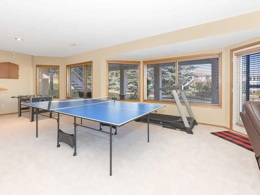 51 Hamptons Drive NW