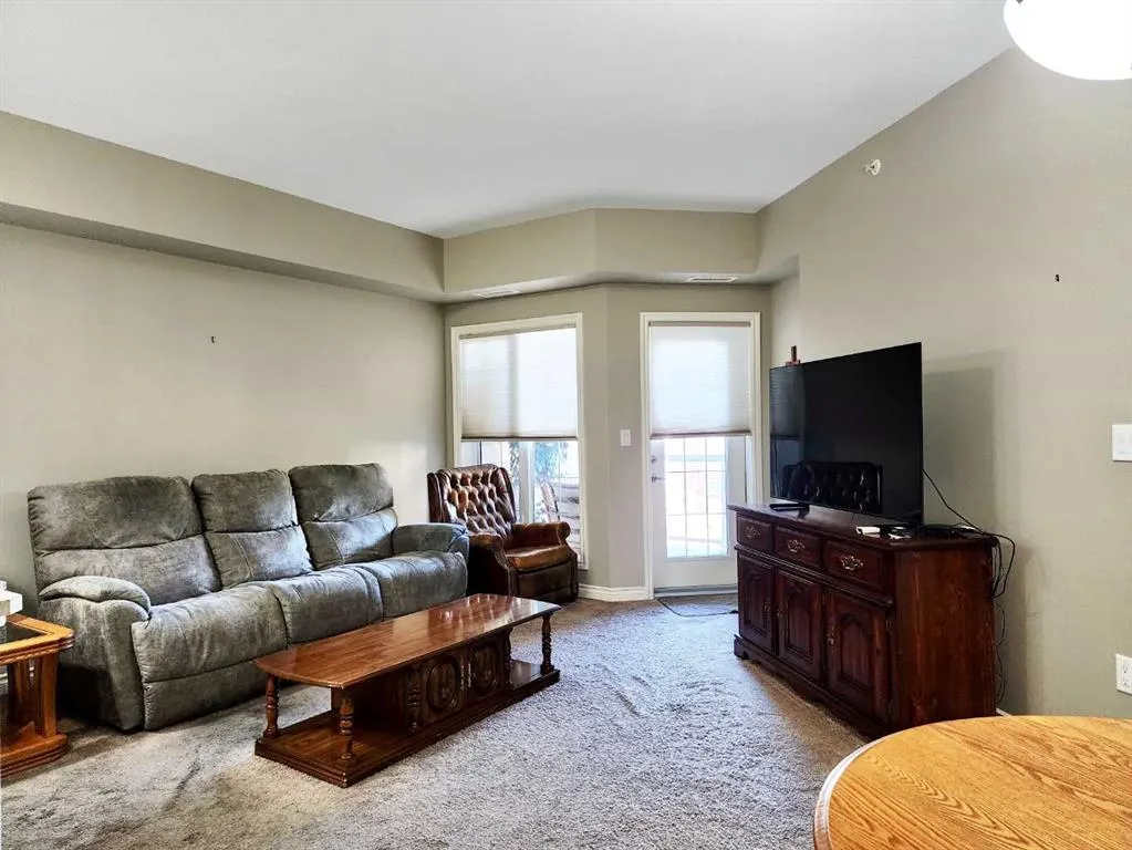 6 Michener Boulevard, #429