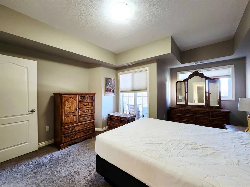 6 Michener Boulevard, #429