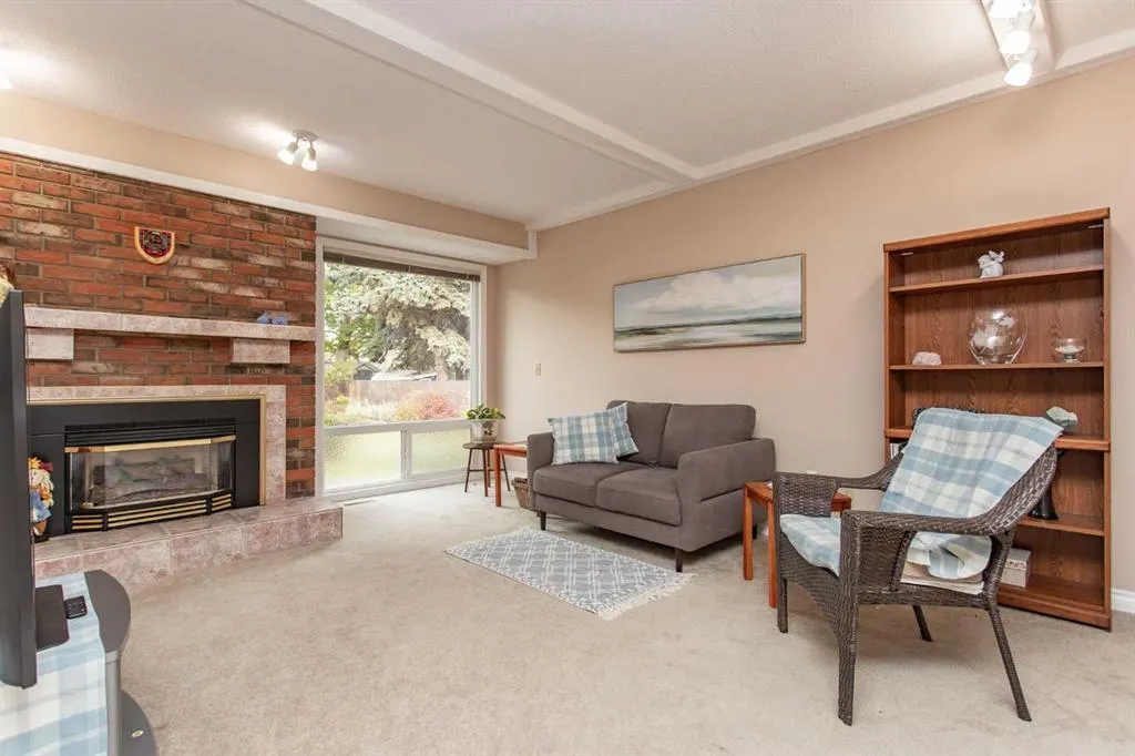 146 Welton Crescent