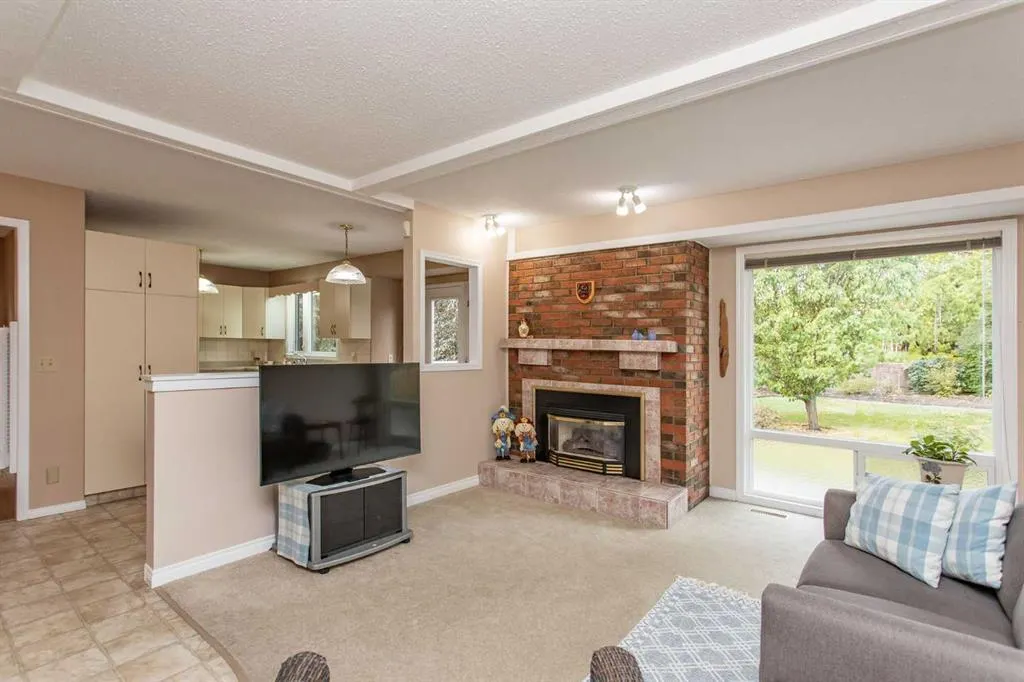 146 Welton Crescent