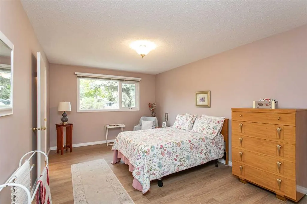 146 Welton Crescent