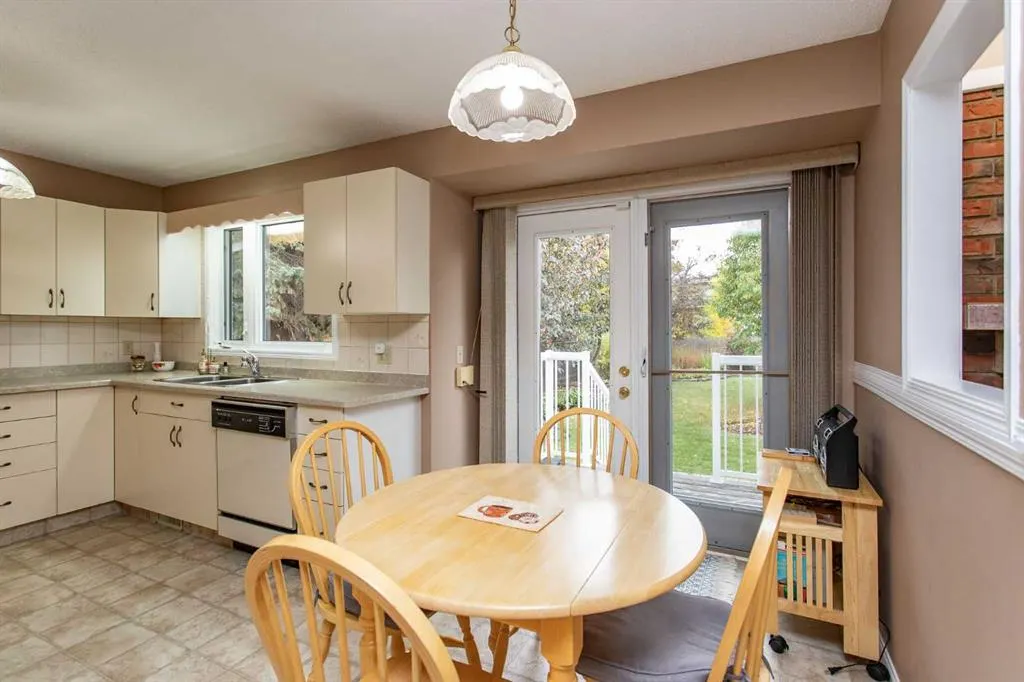 146 Welton Crescent