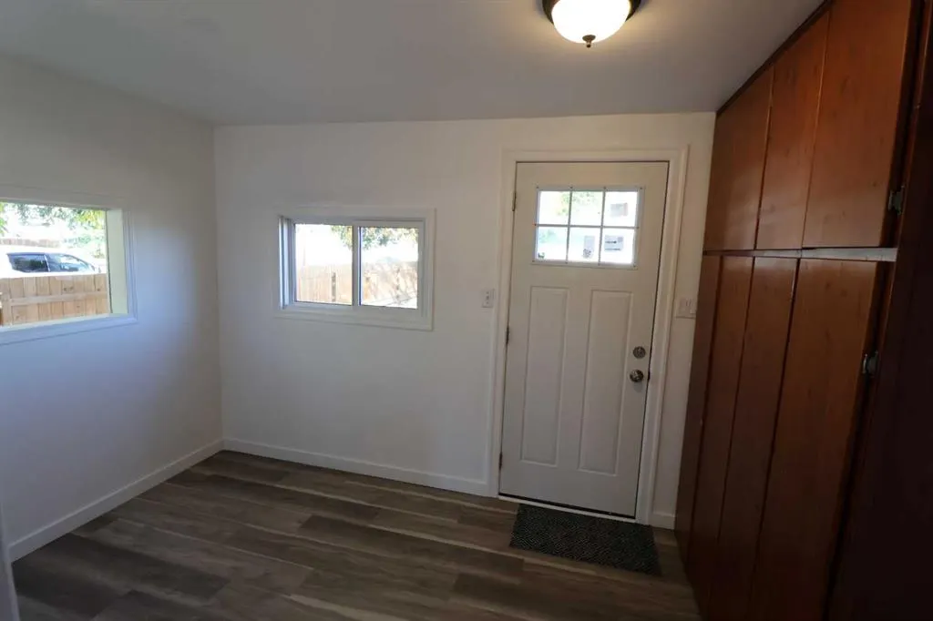 5103 44 ave