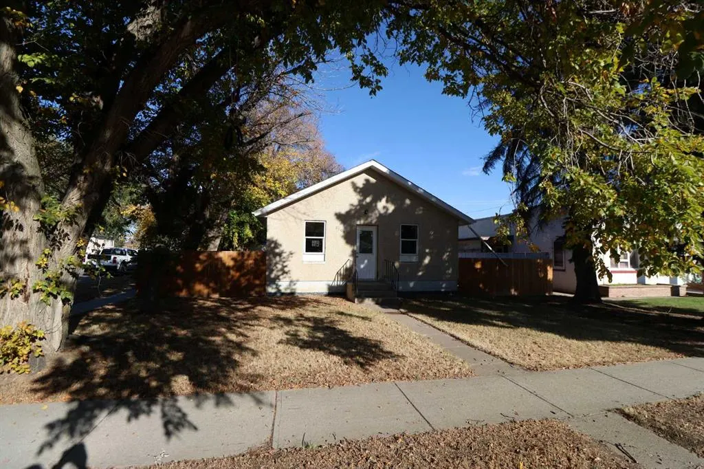 5103 44 ave