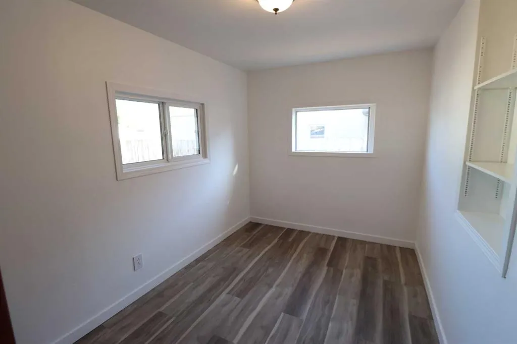 5103 44 ave