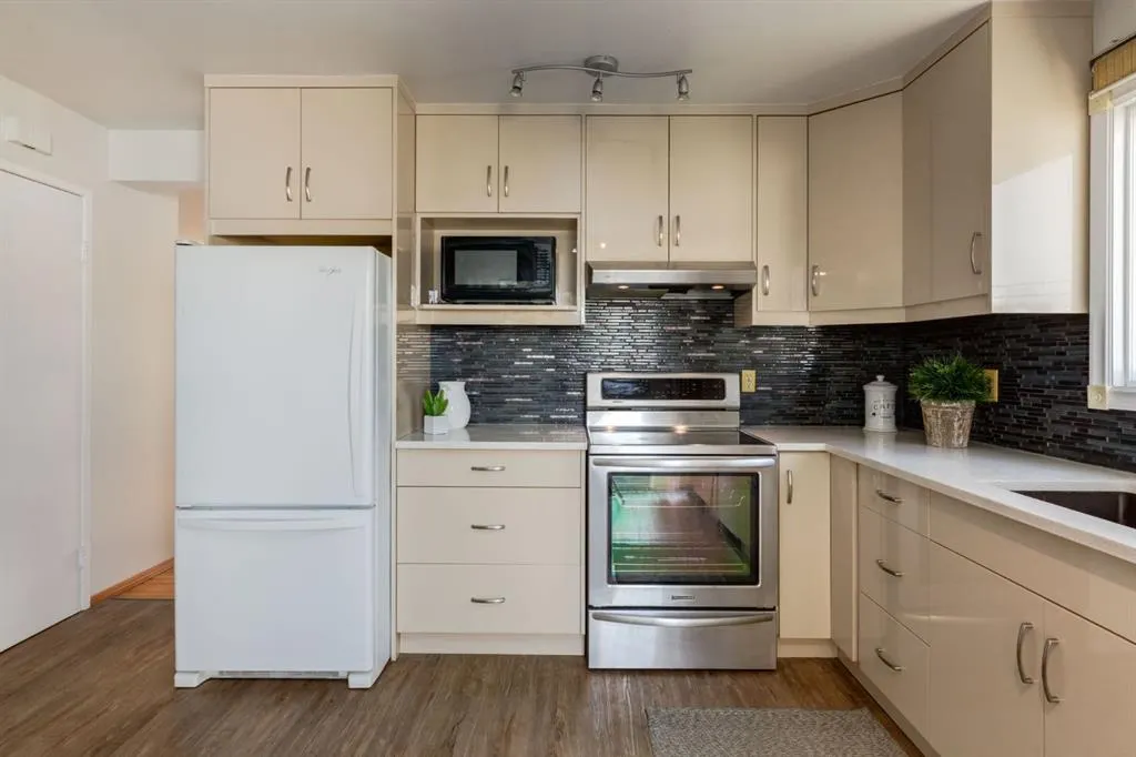 90 Allandale Close SE