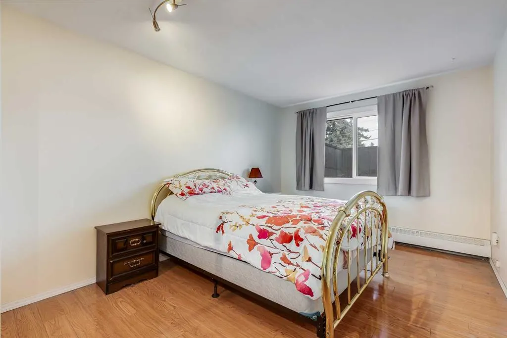 335 Garry Crescent NE, #104