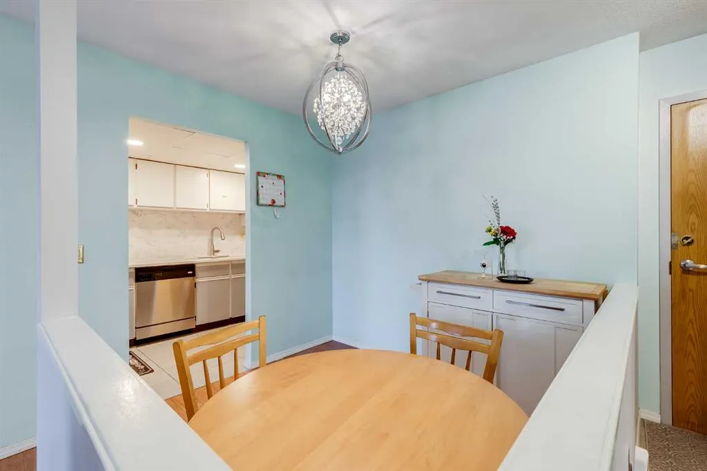335 Garry Crescent NE, #104