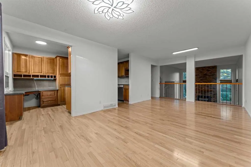 5400 Dalhousie Drive NW, #33