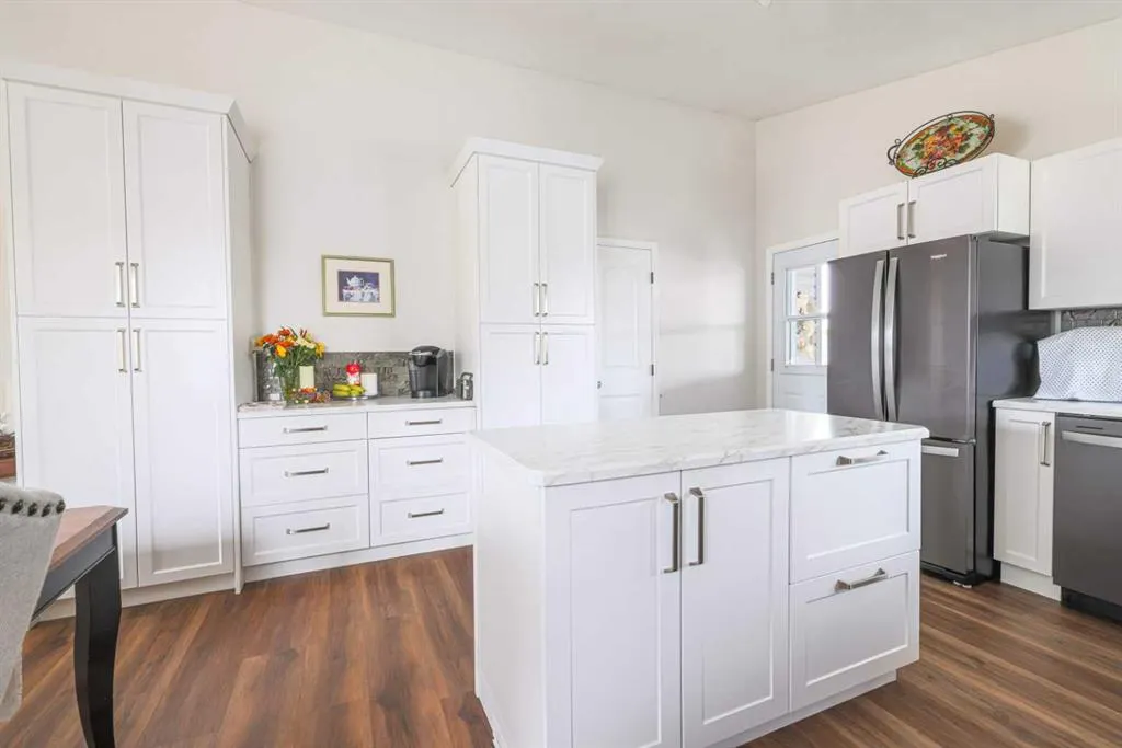 4403 59 Street Close