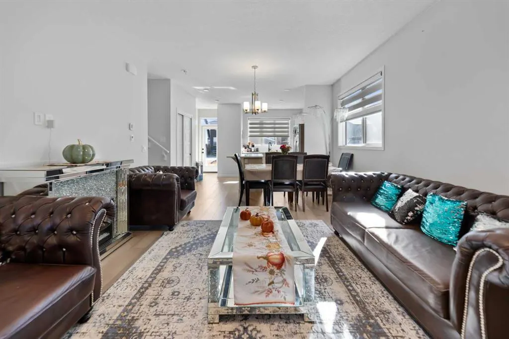 212 DAWSON WHARF Crescent